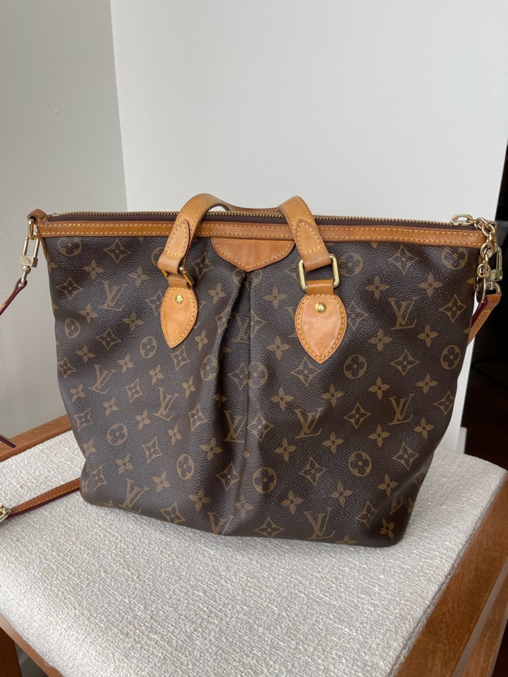Louis Vuitton Monogram Palermo GM Canvas Tote with Vachetta Trim - Picture 5 of 13